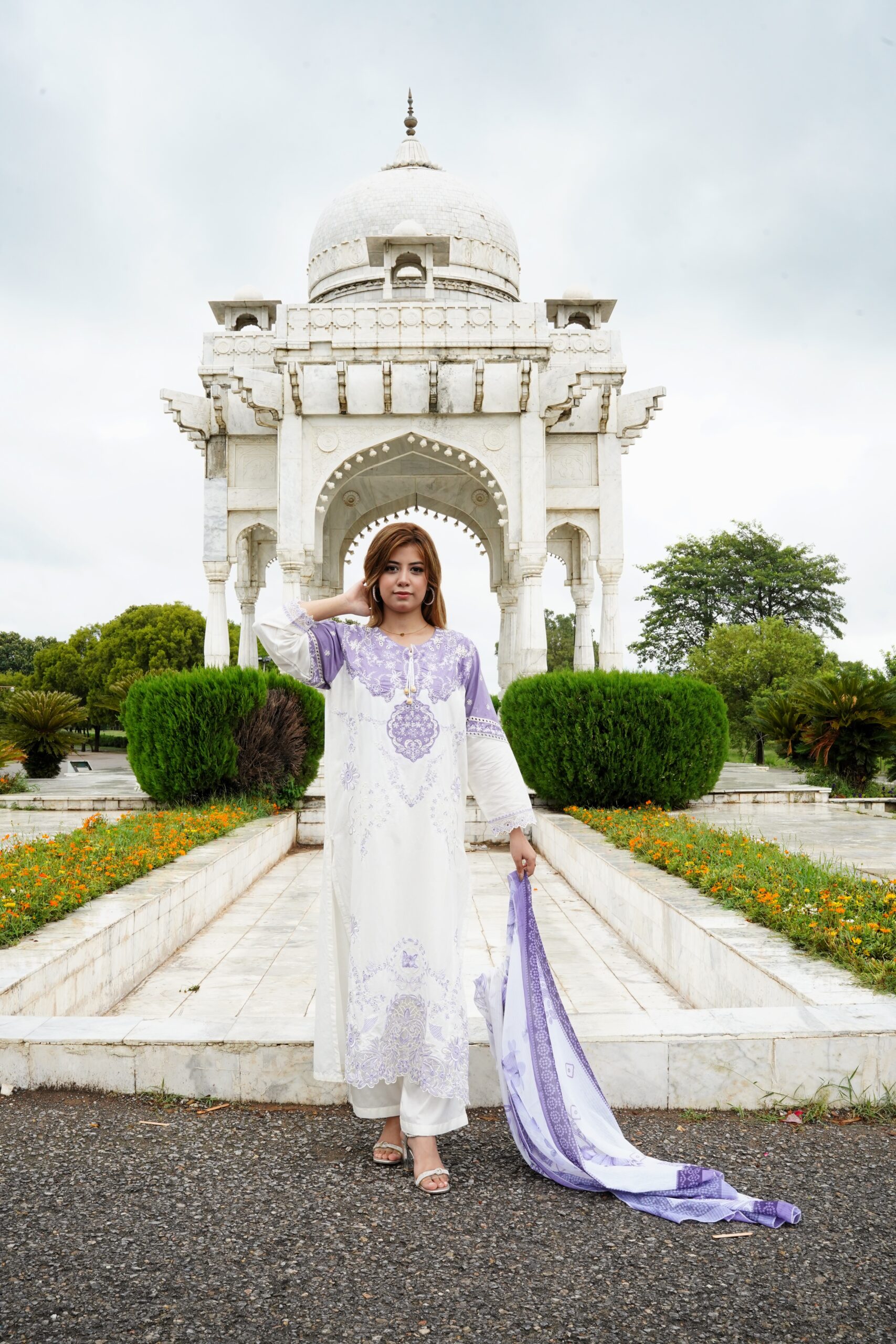 White & Lavender Embroidered Lawn Suit - Image 3