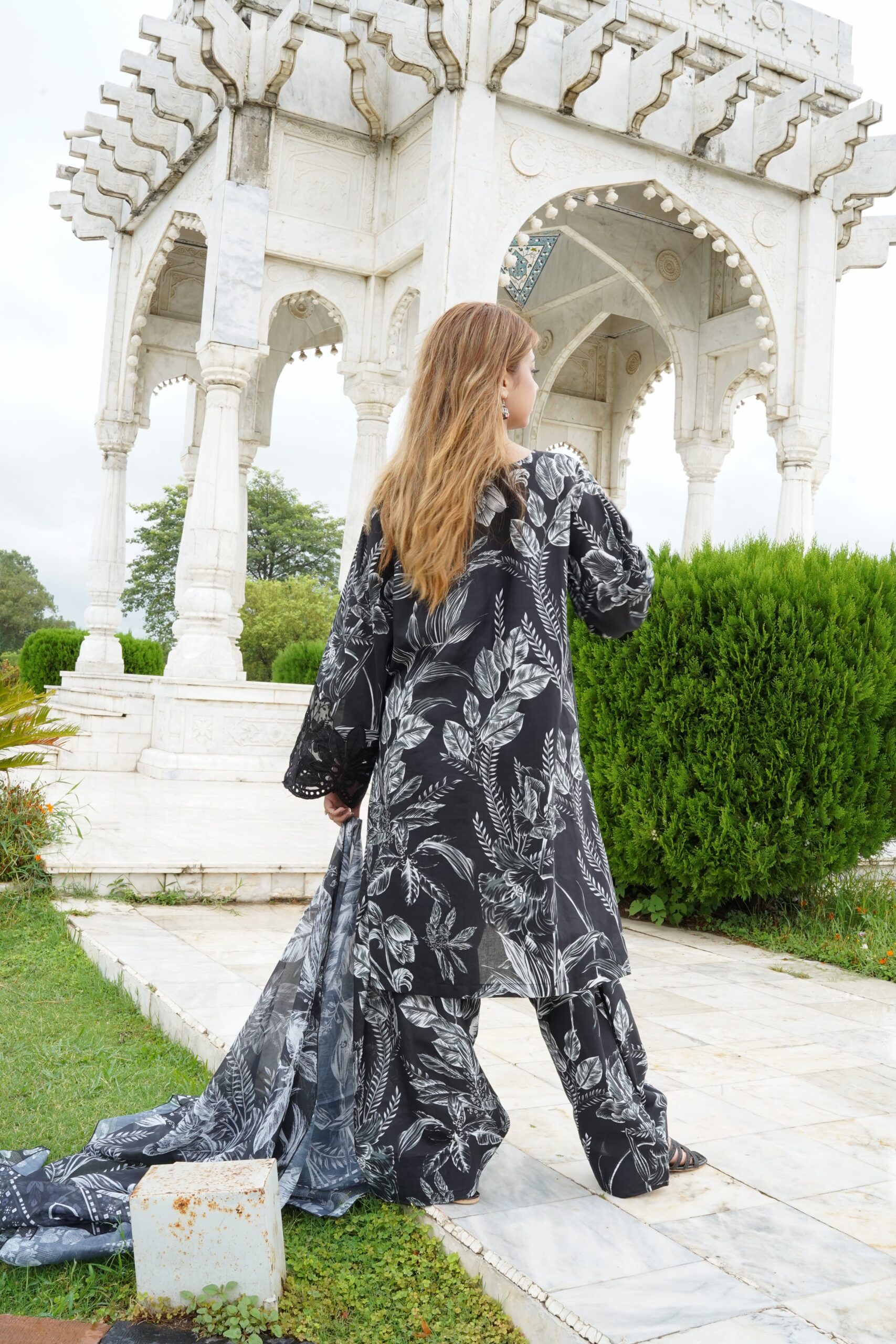 Black Floral Printed Lawn Suit - Image 3